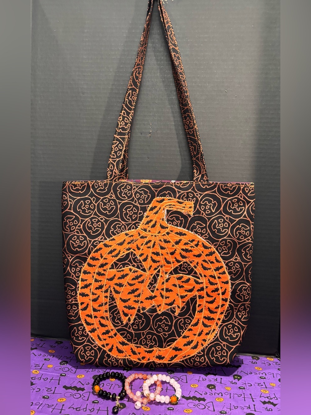 Halloween Pumpkin Tote Bag - Black & Orange Jack-O'-Lantern With Bracelet Set